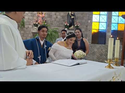 Así se vivió la boda de Kevin Iza & Yarina Maldonado en la iglesia ⛪