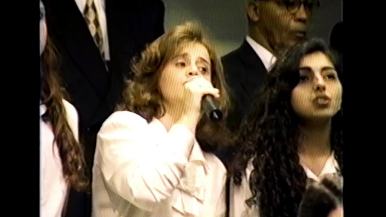 Coral e Orquestra Renascer, Elizete Malafaia, Eyshila - Deus do Impossível (Ao Vivo)