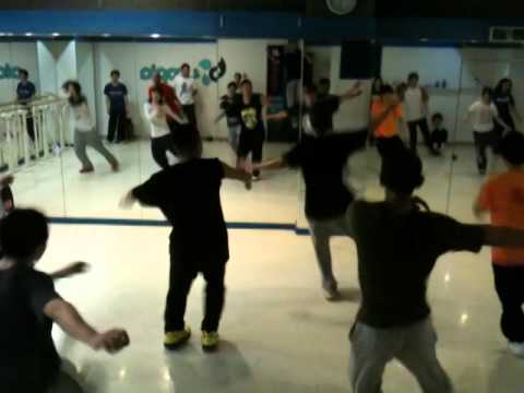 ハウスダンス（HOUSE DANCE）-Bopstar & Zara McFarlane「Captured (Restless Soul Main Mix)」