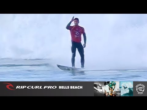 Gabriel Medina vs. Reef Heazlewood - Round of 32, Heat 9 - Rip Curl Pro Bells Beach 2019