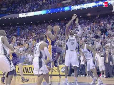 Kobe Bryant Spins and Drops it Off for Pau Gasol in the Lane for the Slam