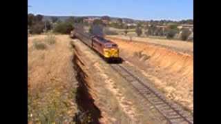 preview picture of video '4486 and AK cars at Queanbeyan'