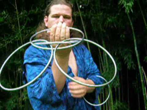 Voir la vidéo de 8 Anneaux Chinois 20 cm x 0.7 cm