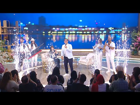 الله عليك ياسيدي - ايهاب توفيق عمل قلق لحظة دخوله الاستوديو