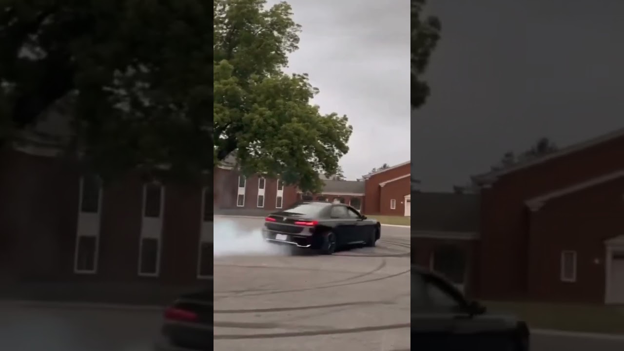 New 7 series drift 🖤 #bmw #7series #drift