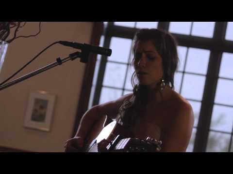Curs in the Weeds - Horse Feathers (Live performance by Jessica Allossery)