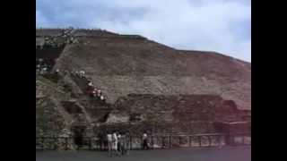 preview picture of video 'Teotihuacan  was a pre-Columbian Mesoamerican  city. Mexico.'