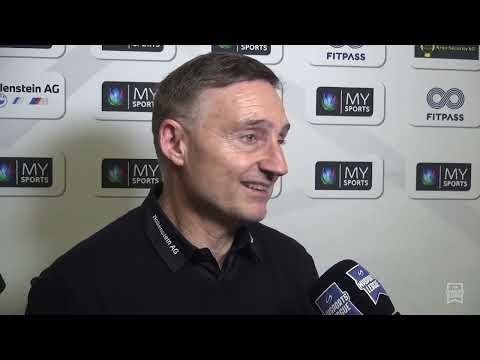 Headcoach Christian Weber nach dem Sieg im ersten Spiel des Viertelfinale