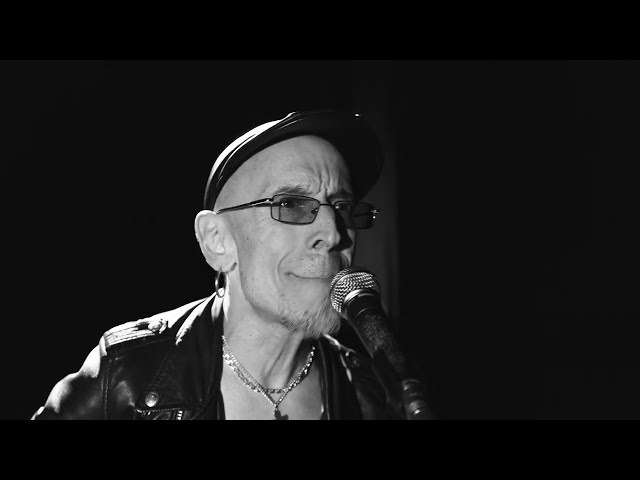 Video zu 'A Contraluz' ansehen Video zu 'A Contraluz' ansehen