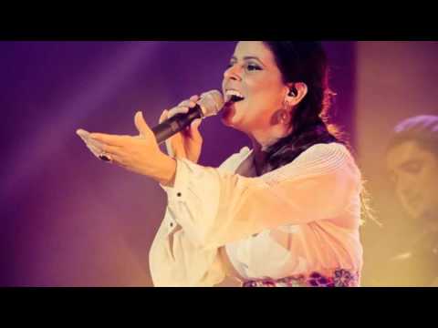 À Uma Espora Perdida - Shana Müller