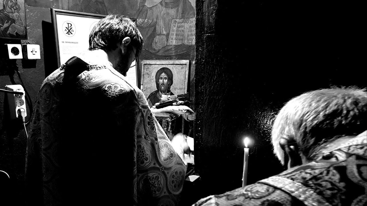 УЖИВО МОЛИТВА ПРЕ СПАВАЊА и разговор са свештеником, уторак 3.11.2020. у 21:30