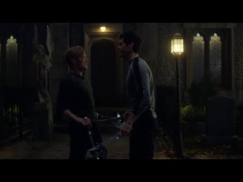 Shadowhunters 2x11 - Alec & Jace Training Scene HD