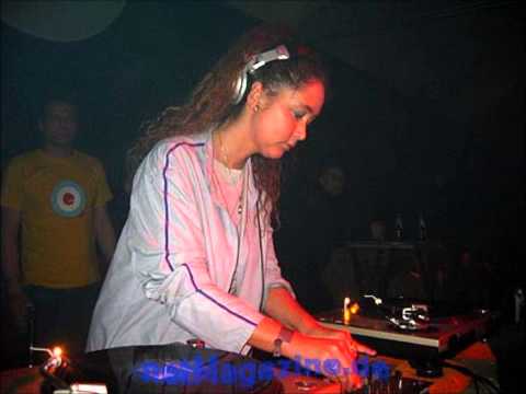 Nathalie de Borah @ Mix Session_25-12-2008