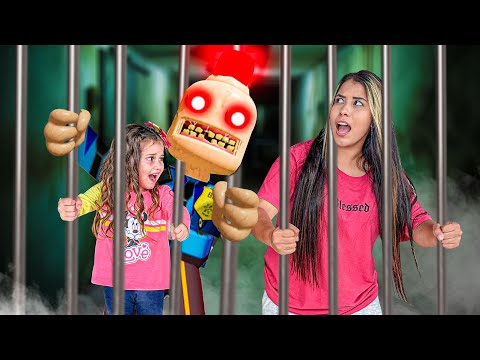 EU E MINHA IRMÃZINHA TIVEMOS QUE ESCAPAR DA PRISÃO DO POLICIAL MALVADO!