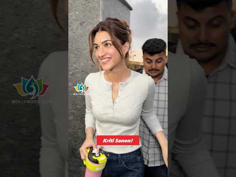 Actress Kriti Sanon Spotted at the Versova Jetty, Mumbai
