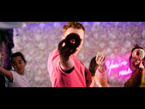 Thomas Jenssen - Donuts (Official Music Video)