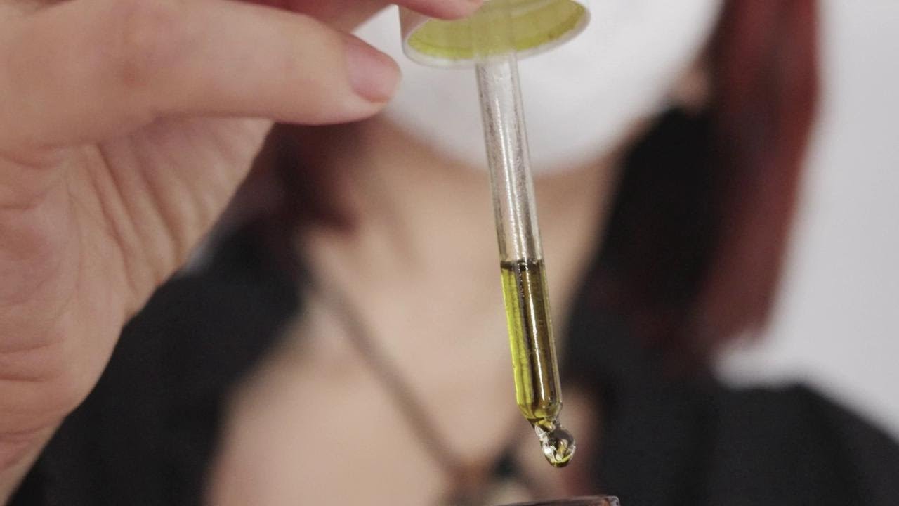 Cannabis terapeutica, l'odissea di una paziente: ''Mi ha liberata dal dolore''