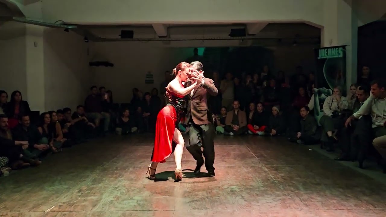 Melina Brufman y Fernando Gracia at Juernes Milonga (1 of 2)