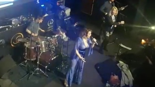 NEDA UKRADEN - Da se nađemo na pola puta LIVE U ZAGREBU