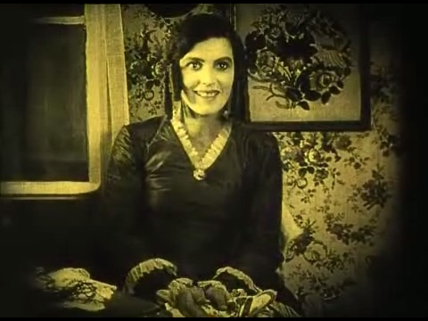 Nosferatu, de Murnau, con banda sonora "original". Comienzo