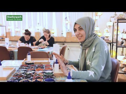 Stadionpark People -  Sevde Yildirim van Mosaic Art Studio