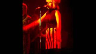 Hazel O&#39;Connor -- Leeds 1980 -- Writing on the Wall
