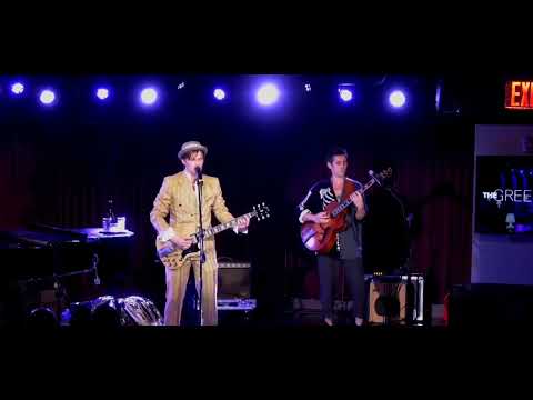 Reeve Carney - Never Gonna Give You Up (Cover feat. Zane Carney) The Green Room 42 04-23-2023
