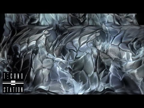 PREMIERE: Red Rooms - Signals | Techno Station