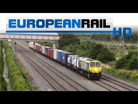 Iarnród Éireann Irish Rail 201 loco 218 + IWT Liner & 22000 DMU 22024 passes Lock Road Bridge