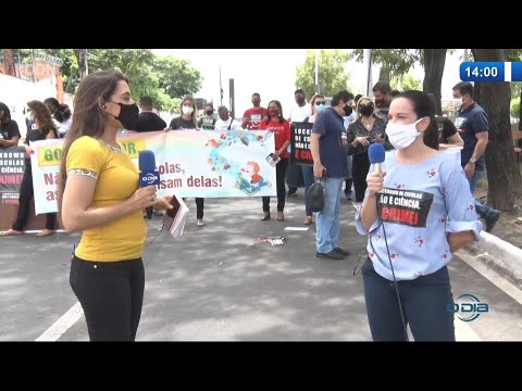 Pais e Professores realizam aula pública contra suspensão de aulas com novo Lockdown 23 02 2021