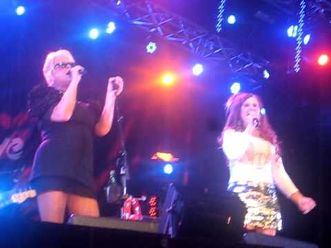 The B-52s - Deadbeat Club Live From Montreal July 4th 2011