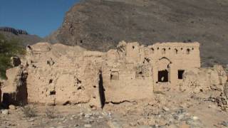 preview picture of video 'Wadi Tanuf, Bahla fort & Wadi Ghul (Oman / سلطنة عمان)'