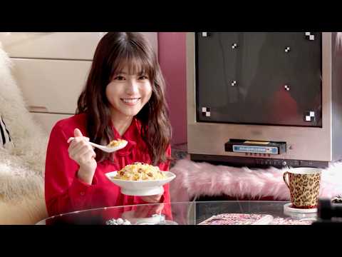 【今田美桜】2001年レトロ部屋で悶絶!? プリクラ青春事情を告白／ニチレイ 本格炒め炒飯 CM＋インタビュー＋メイキング