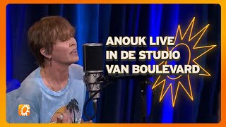 I Won&#39;t Play That Game&#39; zong Anouk in de studio bij RTL Boulevard