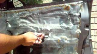 How to Remove VT/VZ Door Handles