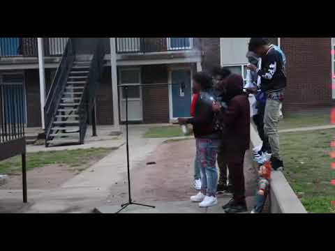 chuxkyface - find me a way (live performance)