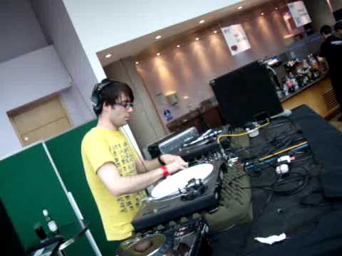 Giom @ Fiasco Secret Location Party 24.5.09... visit fiascoevents.com for live mixes