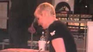 Annie Lennox - A Thousand Beautiful Things (original version).mov