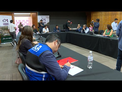 Mesa Técnica para enfrentar crisis en Lago Vichuquén | 24 Horas TVN - Red Maule