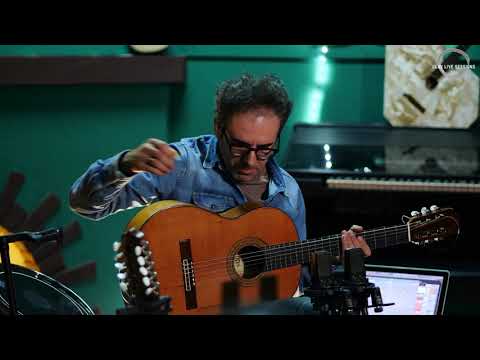 Venham Mais Cinco de José Afonso I Manuel de Oliveira I CLAV LIVE SESSION