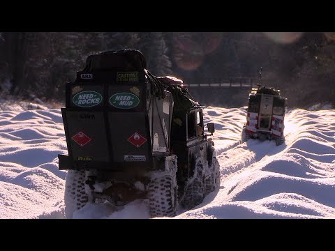 RC CWR RC4WD Gelande II and TF2 with custom trailers in tow