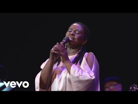 Ruthie Foster - Phenomenal Woman (Live at the Paramount)