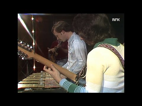 Three - Gary Burton (feat. Pat Metheny) 1974