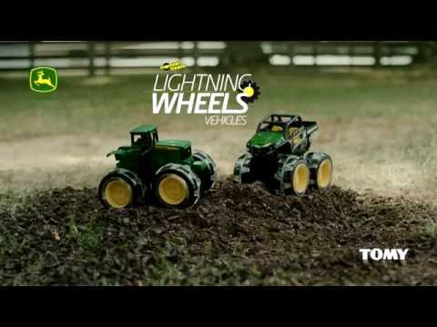 Tomy JOHN DEERE traktorius su šviečiančiais ratais Monster, 46434 video