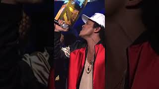 Bruno Mars Amazing vocals!! Chunky SNL Live