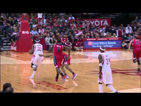 Brewer Makes A Great Pass to Find Ariza for the Dunk