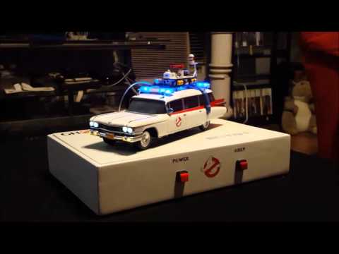 1/25 scale Ecto 1 Final build with Display Base