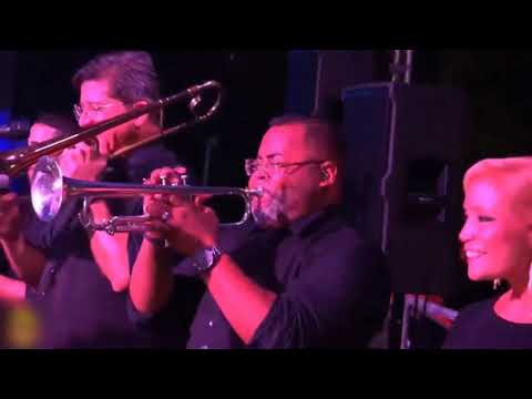 Gilberto Santa Rosa    Amigos Feat   Mucho Manolo En Vivo