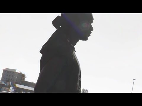 Johnny Vigeti - Makaratasi (Viral Video)