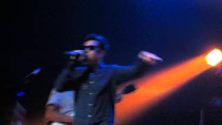 Hoodie Allen - &quot;The Chase Is On&quot; (Live) HD